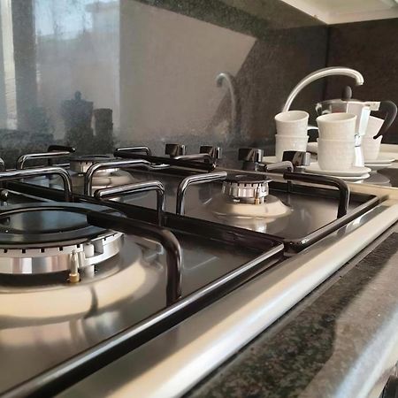 Irene'S Apartment Терачина Екстериор снимка